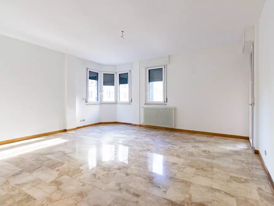 Immagine 4 di Appartamento in vendita  in VIA OBERDAN 3 a Pordenone