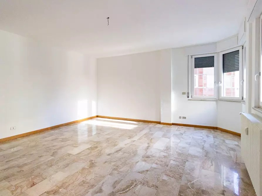 Immagine 5 di Appartamento in vendita  in VIA OBERDAN 3 a Pordenone