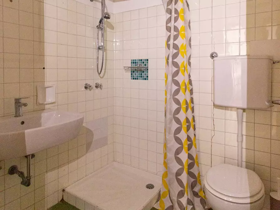 Immagine 12 di Appartamento in vendita  in VIA OBERDAN 3 a Pordenone