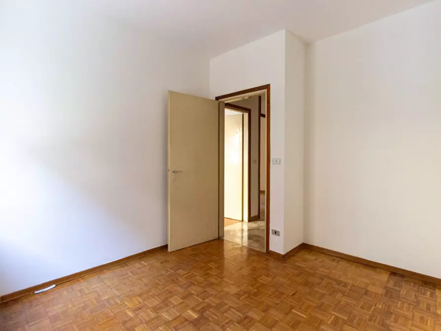 Immagine 15 di Appartamento in vendita  in VIA OBERDAN 3 a Pordenone