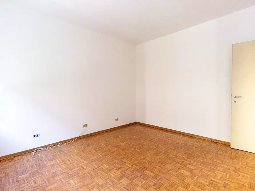 Immagine 22 di Appartamento in vendita  in VIA OBERDAN 3 a Pordenone