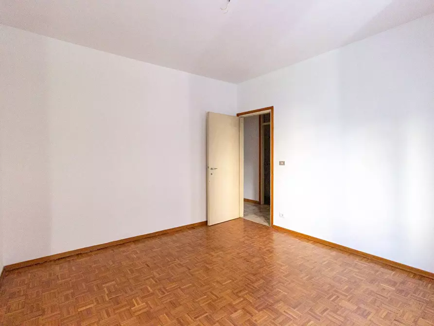 Immagine 23 di Appartamento in vendita  in VIA OBERDAN 3 a Pordenone