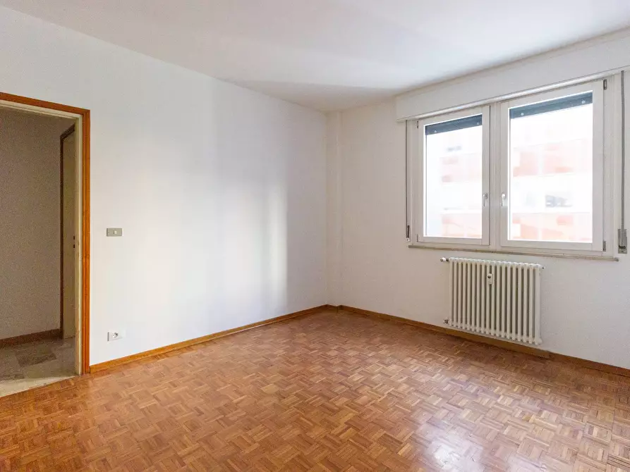 Immagine 24 di Appartamento in vendita  in VIA OBERDAN 3 a Pordenone