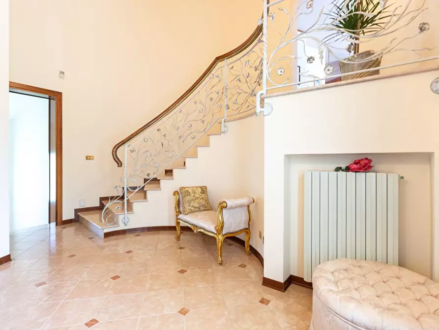 Immagine 4 di Villa in vendita  in VIA BORGO CASONI 31 a Pordenone