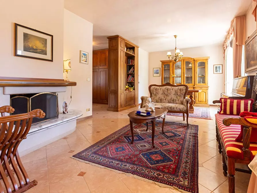 Immagine 11 di Villa in vendita  in VIA BORGO CASONI 31 a Pordenone