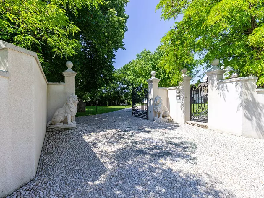 Immagine 70 di Villa in vendita  in VIA BORGO CASONI 31 a Pordenone