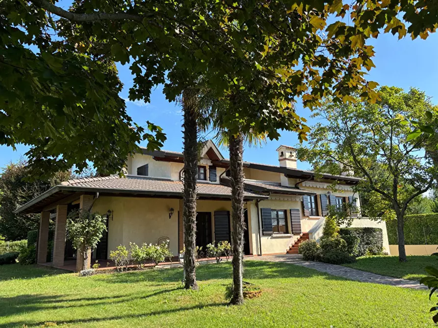 Immagine 1 di Villa in vendita  in Via Redivo 10 a Roveredo In Piano