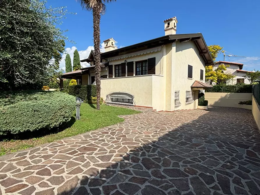 Immagine 2 di Villa in vendita  in Via Redivo 10 a Roveredo In Piano