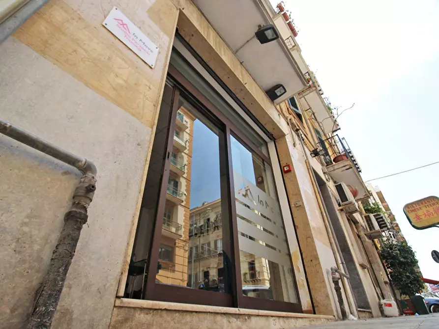 Immagine 7 di Locale commerciale in vendita  in Via Mariano Stabile 80 a Palermo