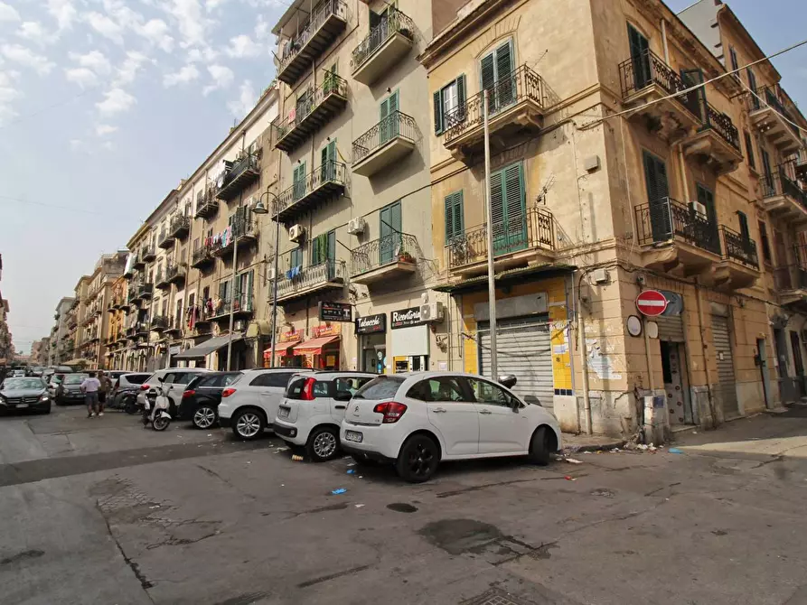 Immagine 47 di Locale commerciale in vendita  in Via Collegio Di Maria Al Borgo 78 a Palermo