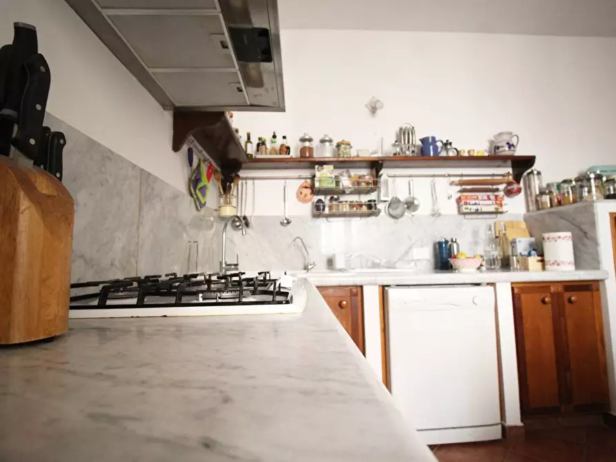 Immagine 27 di Appartamento in vendita  in Via Nino Basile 9 a Palermo