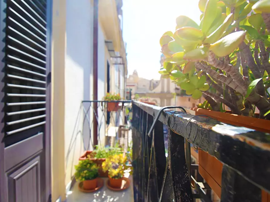 Immagine 50 di Appartamento in vendita  in Via Nino Basile 9 a Palermo