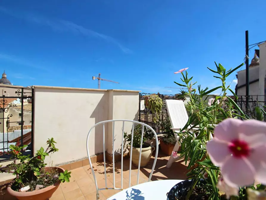 Immagine 83 di Appartamento in vendita  in Via Nino Basile 9 a Palermo