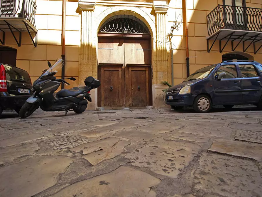 Immagine 95 di Appartamento in vendita  in Via Nino Basile 9 a Palermo