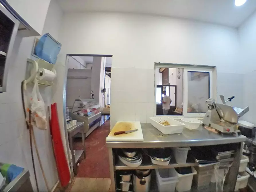 Immagine 8 di Locale commerciale in vendita  in Via Fortunato Fedele 39 a Palermo