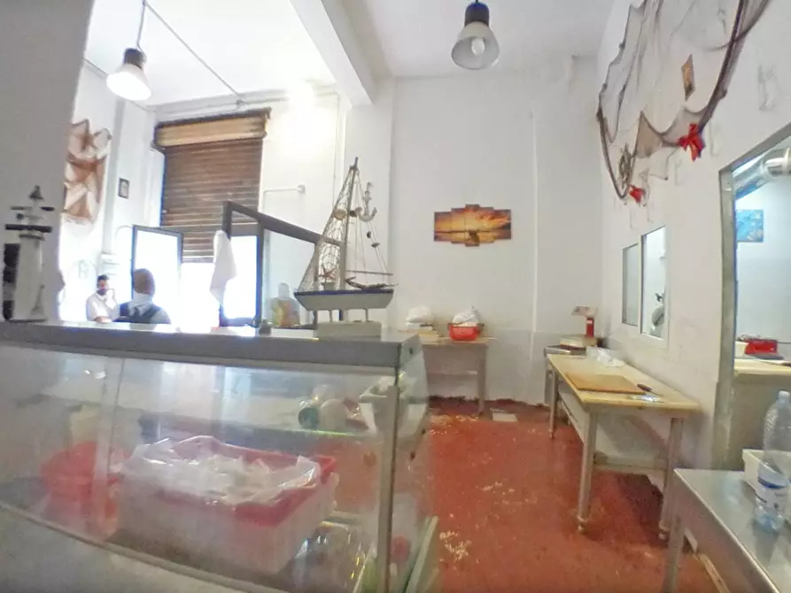 Immagine 9 di Locale commerciale in vendita  in Via Fortunato Fedele 39 a Palermo