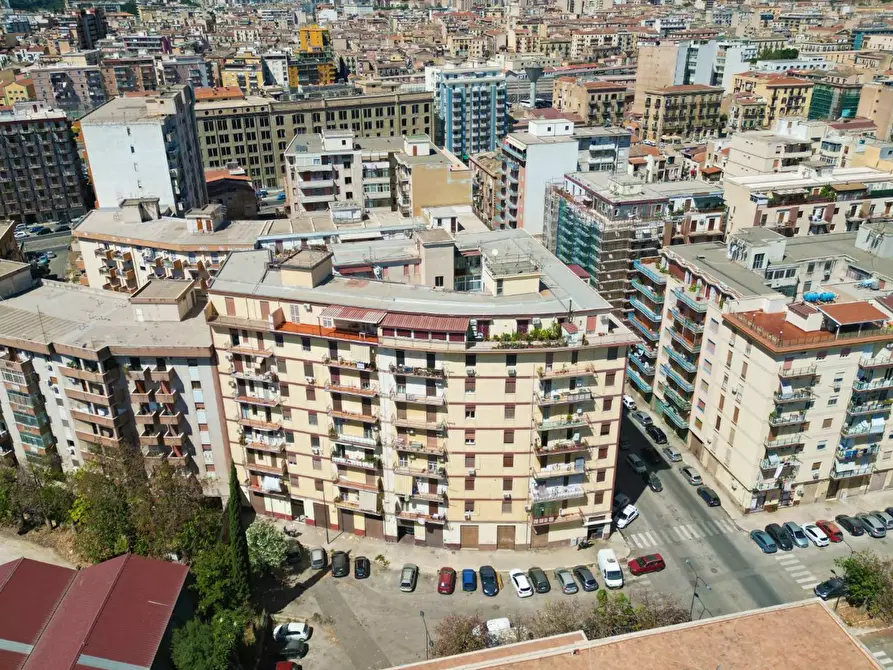 Immagine 11 di Locale commerciale in vendita  in Via Fortunato Fedele 39 a Palermo