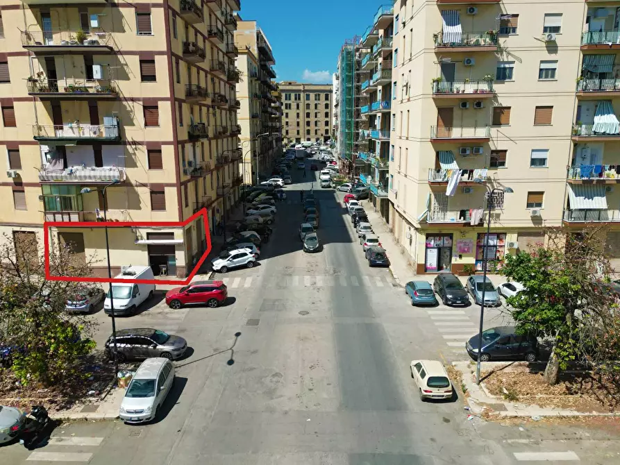 Immagine 21 di Locale commerciale in vendita  in Via Fortunato Fedele 39 a Palermo
