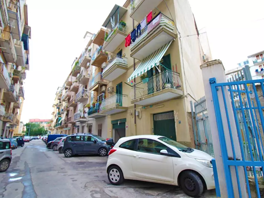 Immagine 5 di Box auto in vendita  in Via Favignana 14 a Palermo