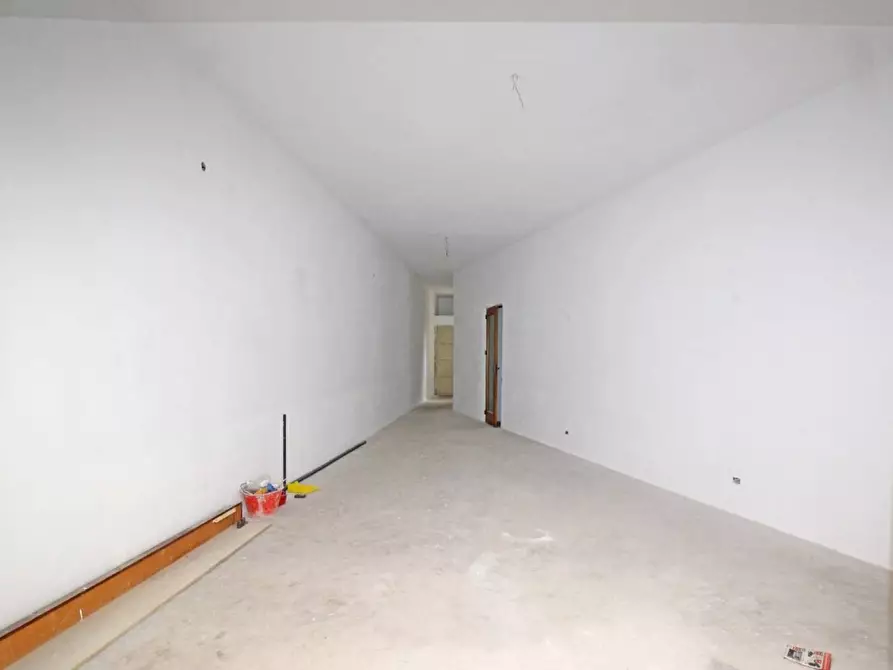 Immagine 10 di Box auto in vendita  in Via Favignana 14 a Palermo