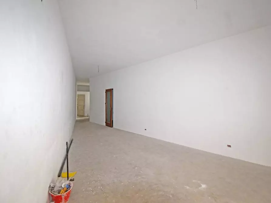 Immagine 12 di Box auto in vendita  in Via Favignana 14 a Palermo