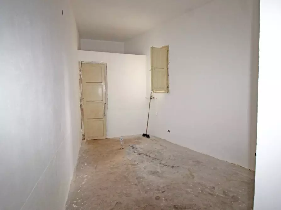 Immagine 13 di Box auto in vendita  in Via Favignana 14 a Palermo