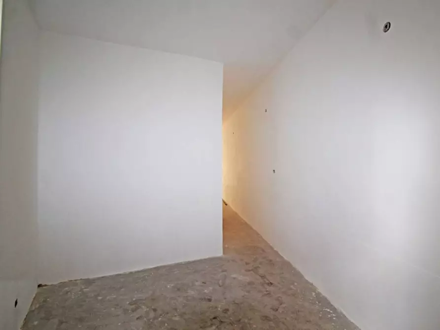 Immagine 16 di Box auto in vendita  in Via Favignana 14 a Palermo