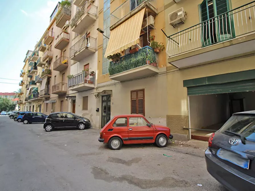 Immagine 27 di Box auto in vendita  in Via Favignana 14 a Palermo