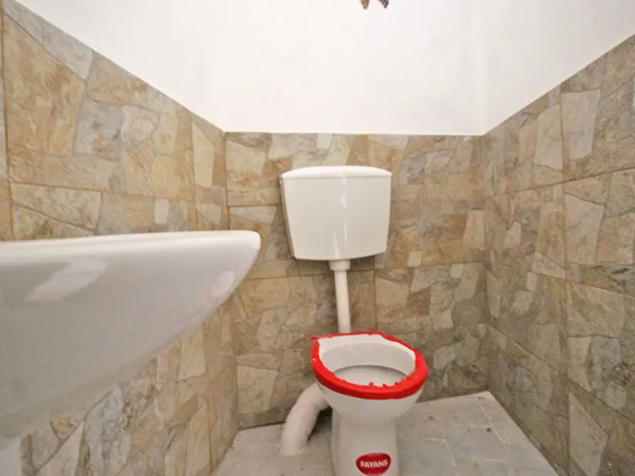 Immagine 49 di Box auto in vendita  in Via Favignana 14 a Palermo