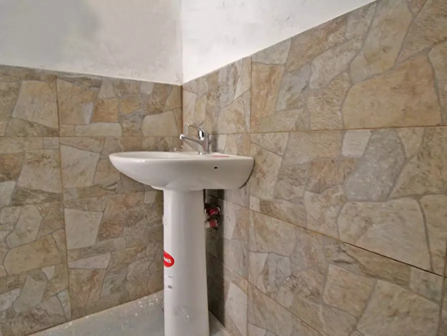 Immagine 52 di Box auto in vendita  in Via Favignana 14 a Palermo