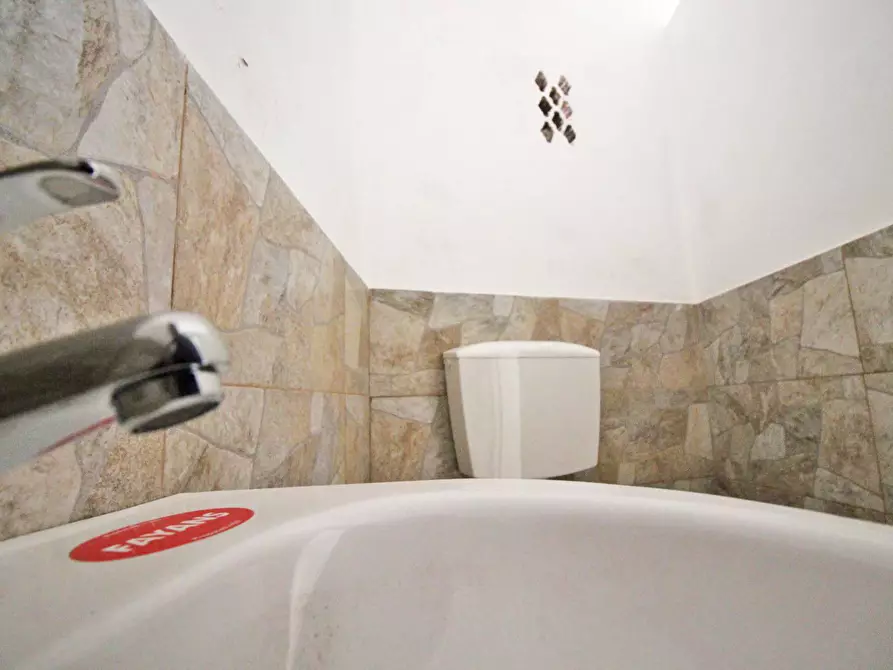 Immagine 53 di Box auto in vendita  in Via Favignana 14 a Palermo