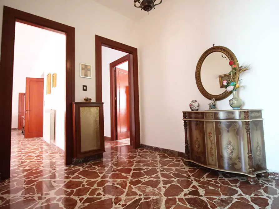 Immagine 12 di Appartamento in vendita  in Via Falsomiele 126 a Palermo