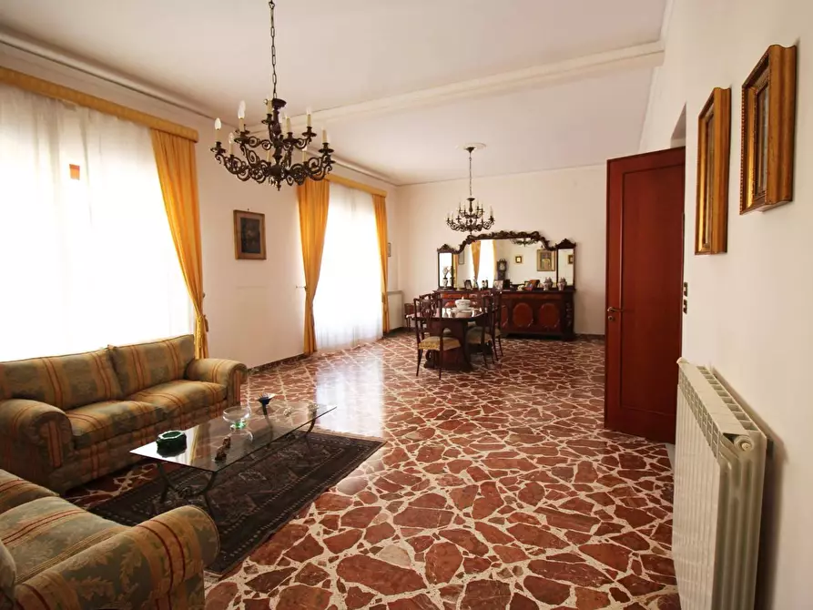 Immagine 17 di Appartamento in vendita  in Via Falsomiele 126 a Palermo