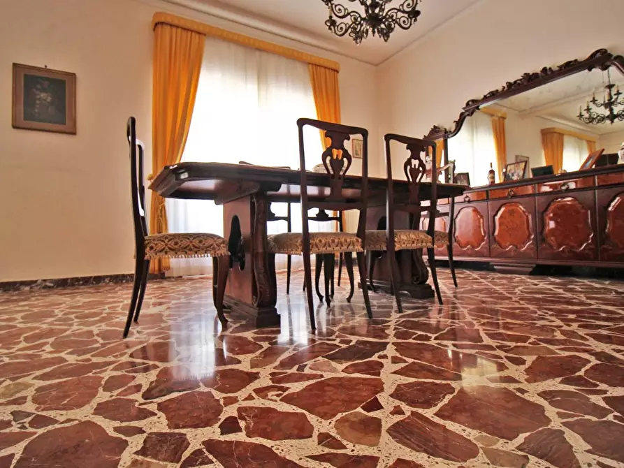 Immagine 27 di Appartamento in vendita  in Via Falsomiele 126 a Palermo