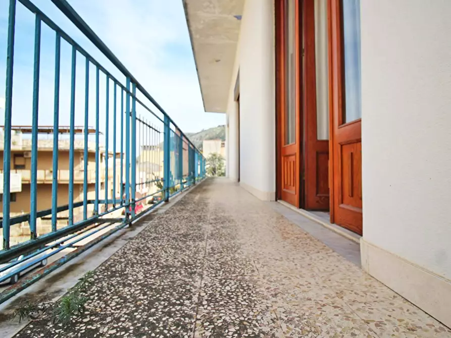 Immagine 31 di Appartamento in vendita  in Via Falsomiele 126 a Palermo