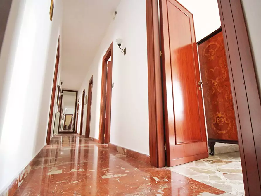 Immagine 37 di Appartamento in vendita  in Via Falsomiele 126 a Palermo