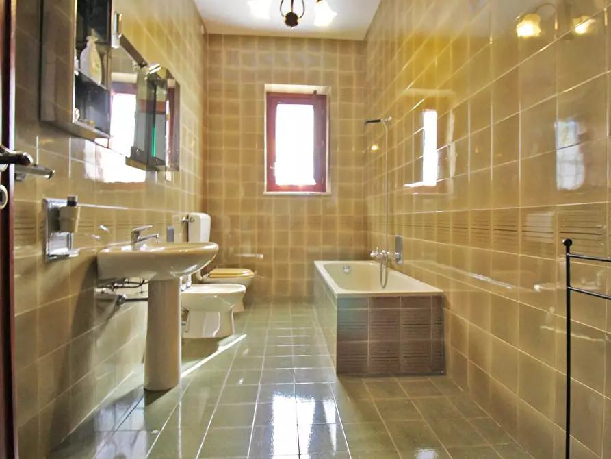 Immagine 50 di Appartamento in vendita  in Via Falsomiele 126 a Palermo