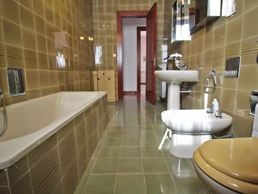 Immagine 53 di Appartamento in vendita  in Via Falsomiele 126 a Palermo