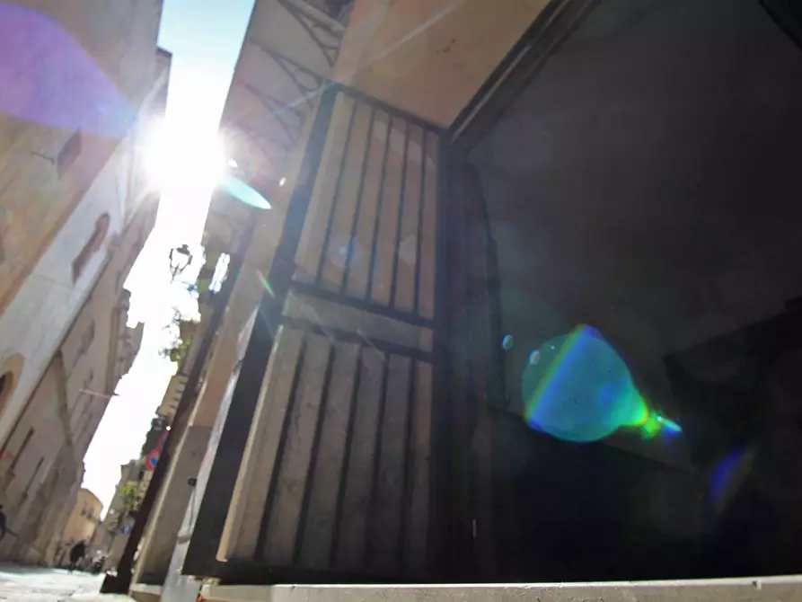 Immagine 1 di Locale commerciale in vendita  in Via Alloro 19 a Palermo