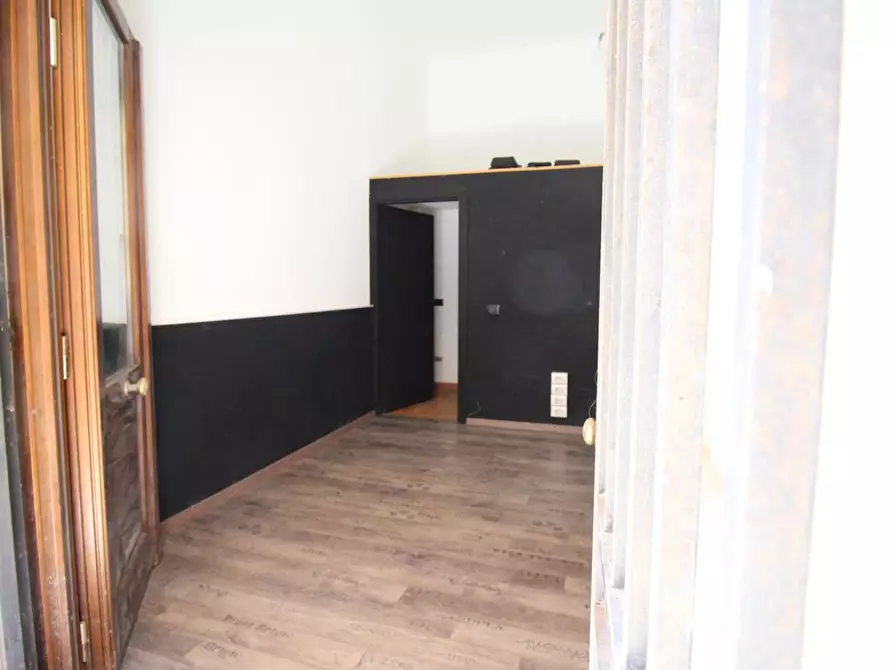 Immagine 16 di Locale commerciale in vendita  in Via Alloro 19 a Palermo