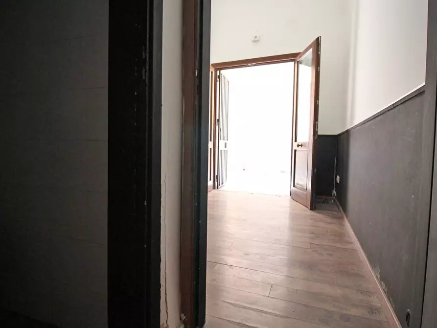 Immagine 33 di Locale commerciale in vendita  in Via Alloro 19 a Palermo