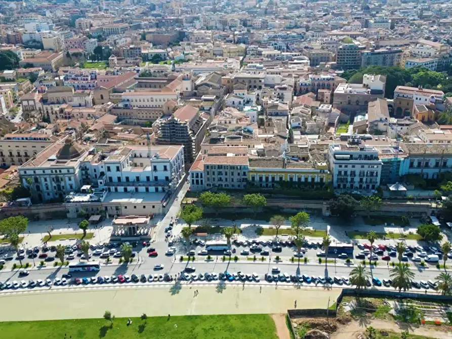 Immagine 52 di Locale commerciale in vendita  in Via Alloro 19 a Palermo