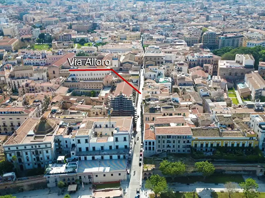 Immagine 53 di Locale commerciale in vendita  in Via Alloro 19 a Palermo