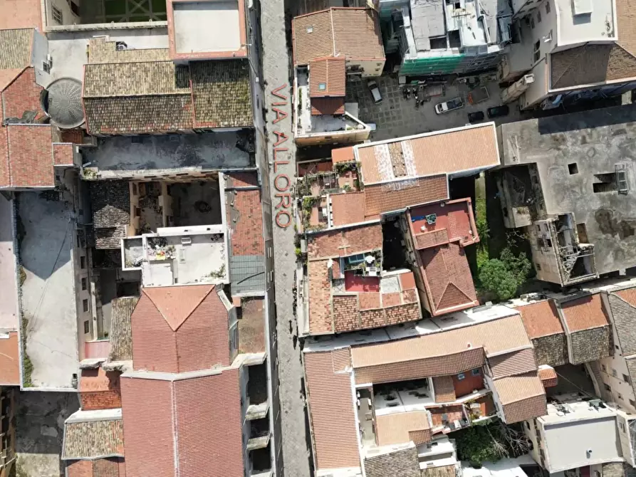 Immagine 54 di Locale commerciale in vendita  in Via Alloro 19 a Palermo