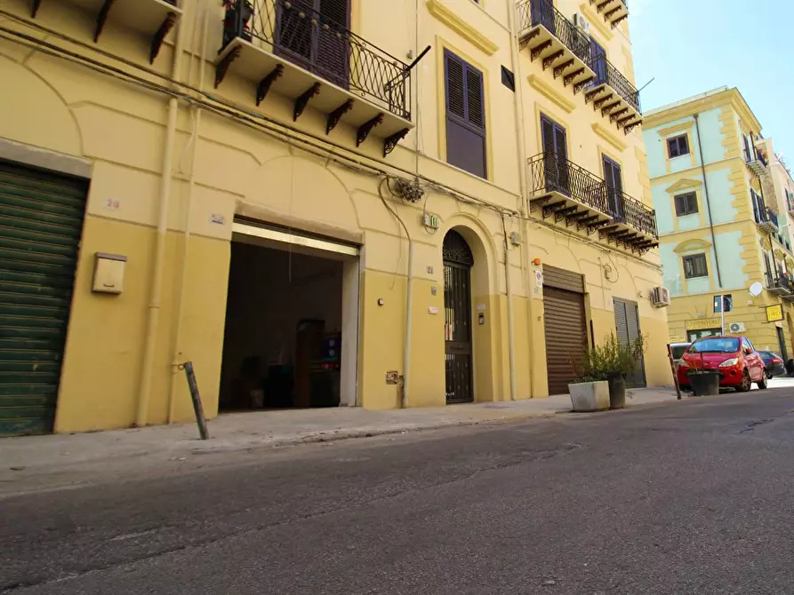 Immagine 5 di Locale commerciale in affitto  in Via Ugo Bassi 22 a Palermo