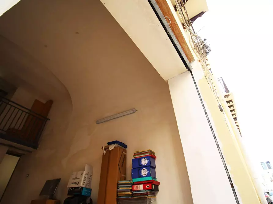 Immagine 6 di Locale commerciale in affitto  in Via Ugo Bassi 22 a Palermo