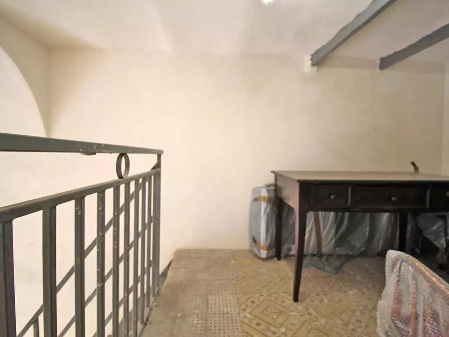 Immagine 31 di Locale commerciale in affitto  in Via Ugo Bassi 22 a Palermo