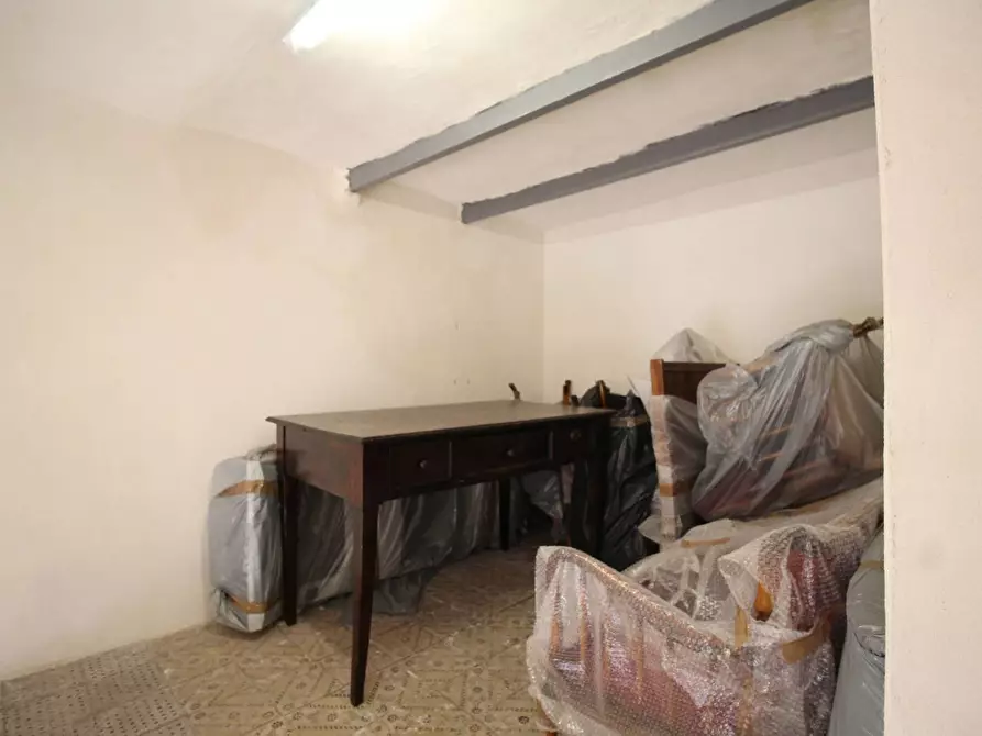 Immagine 32 di Locale commerciale in affitto  in Via Ugo Bassi 22 a Palermo