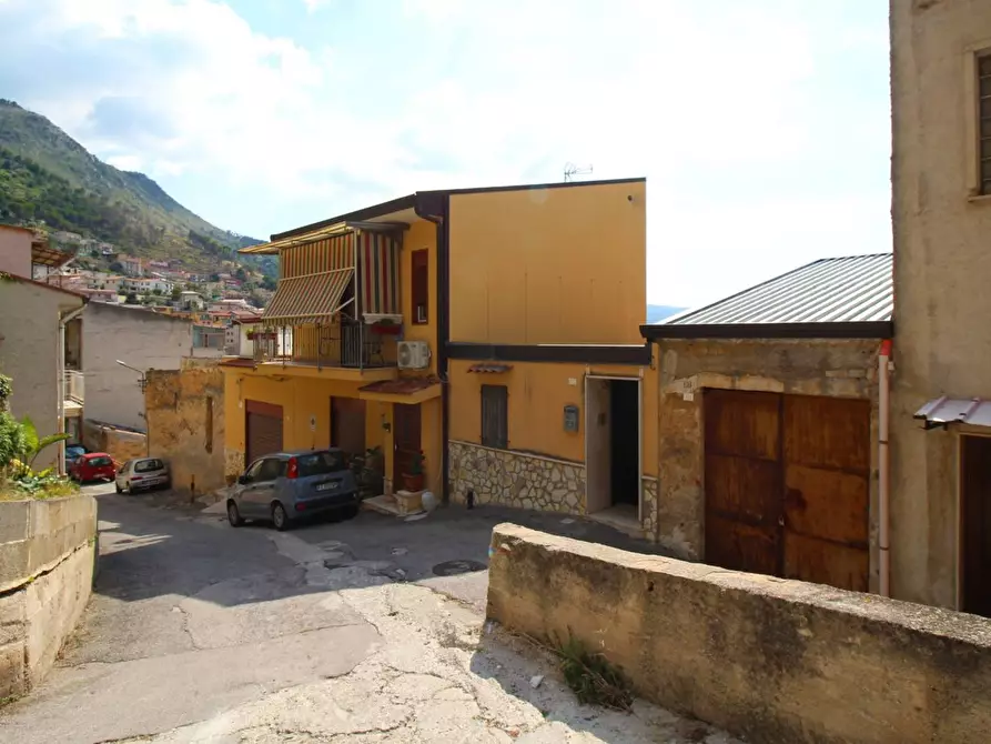 Immagine 4 di Appartamento in vendita  in via veronica 60 a Altofonte