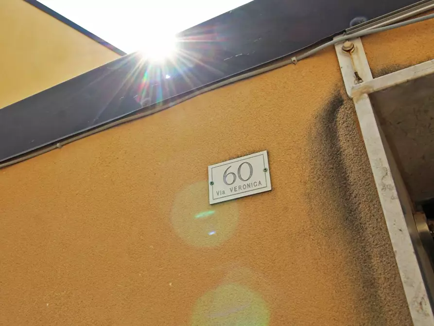Immagine 9 di Appartamento in vendita  in via veronica 60 a Altofonte